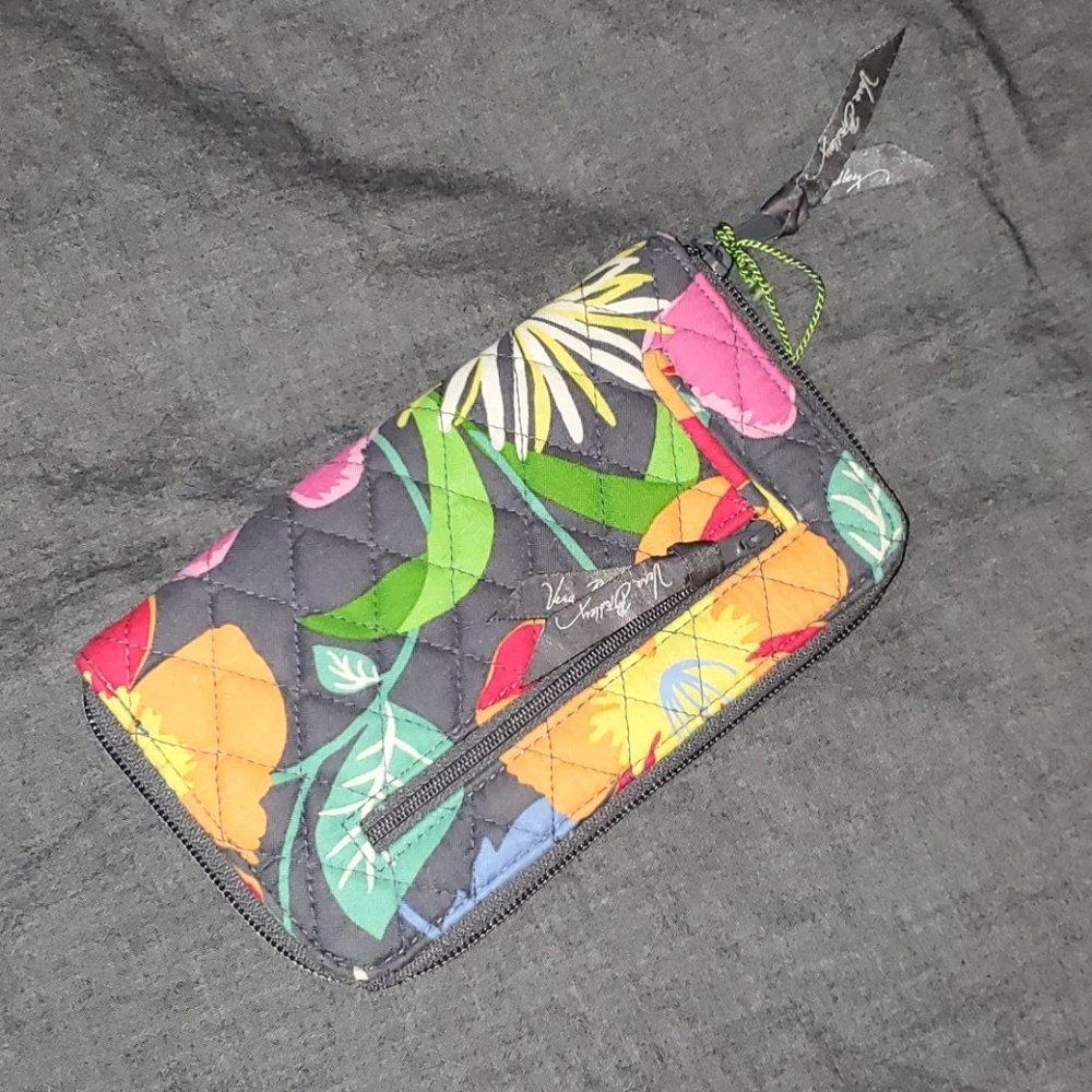 Wallet - Picture 1 of 4